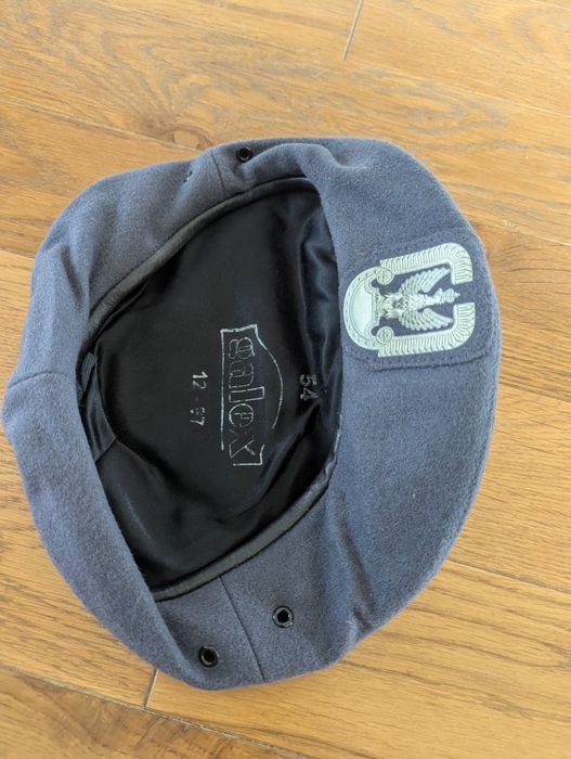 Beret wojskowy stalowy r54
