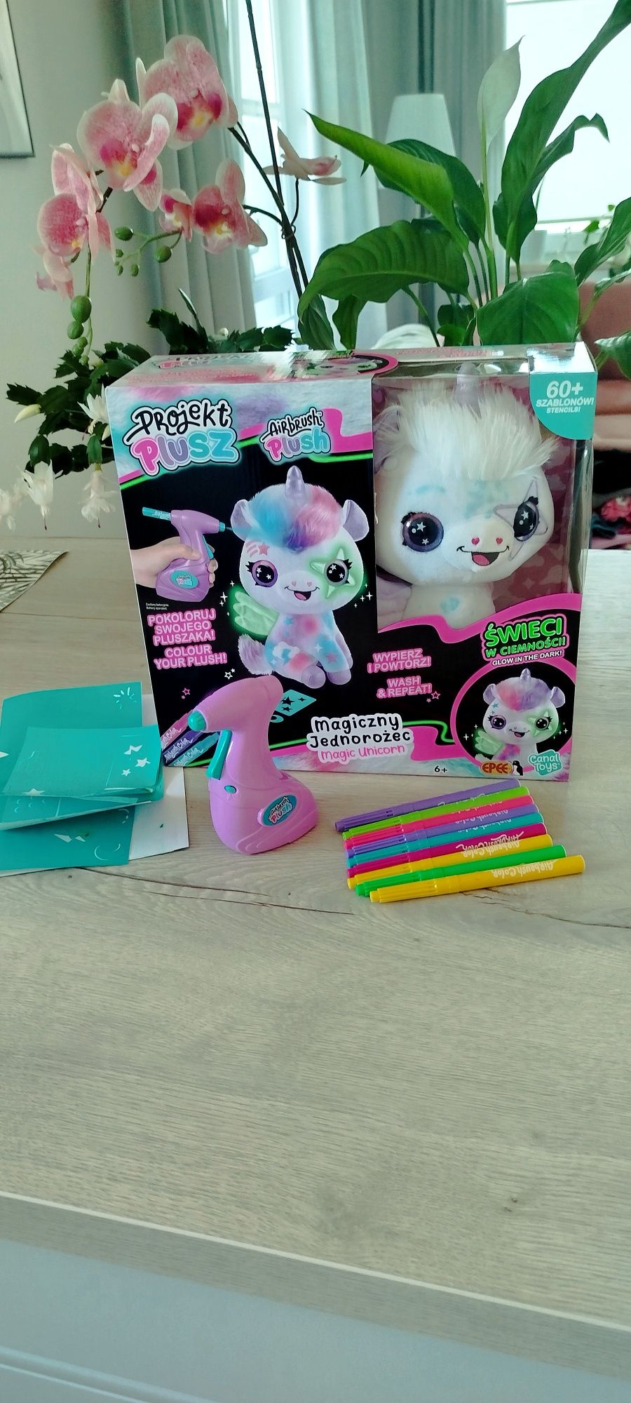 Projekt Plusz Magiczny Jednorożec, Magic Unicorn od Epee