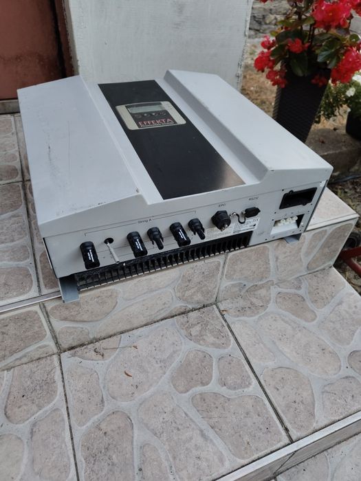 Falownik Effekta ES3300. On grid. 3,3kW