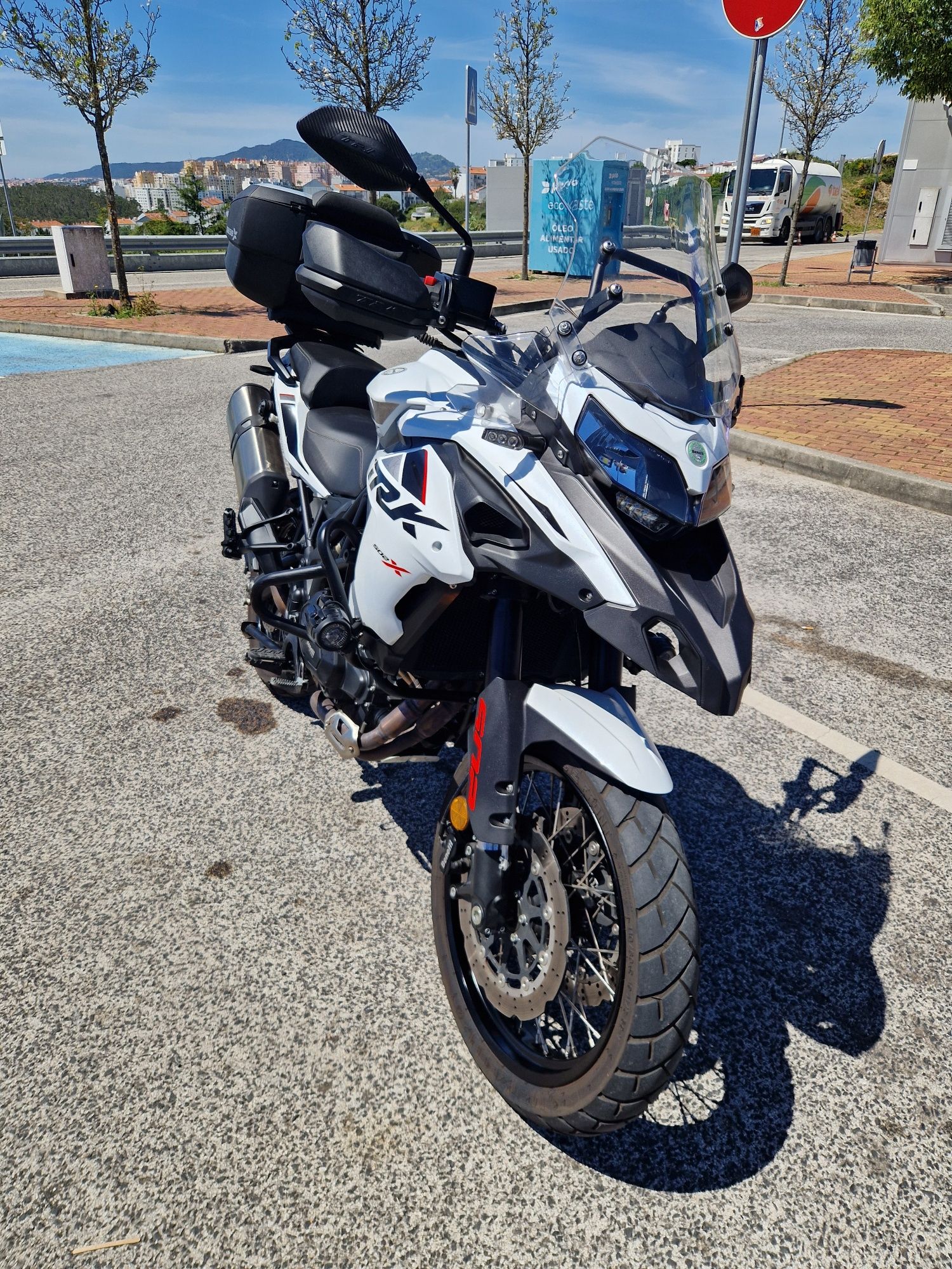 Benelli TRK 502 X