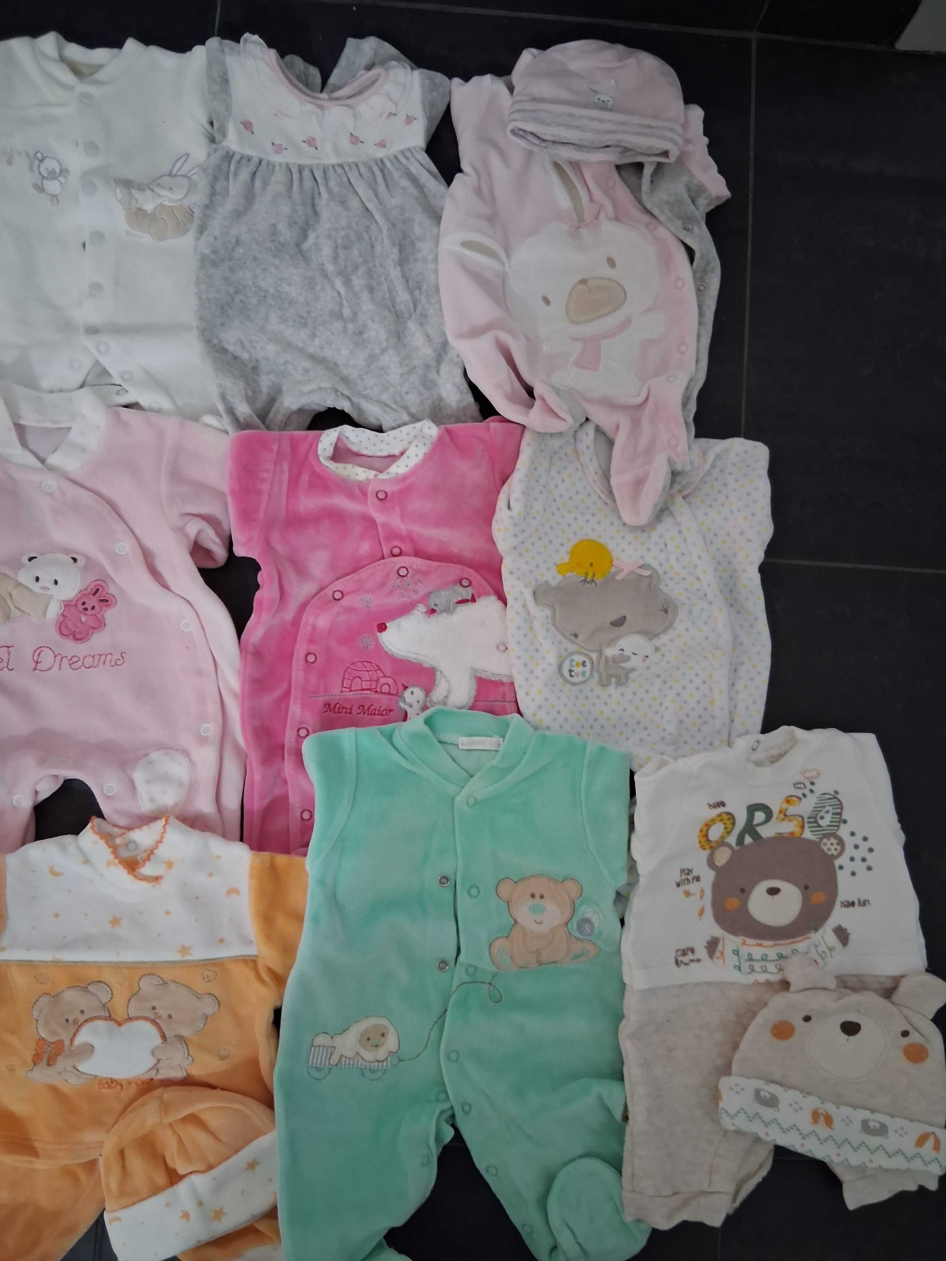 Roupa bebé/menina