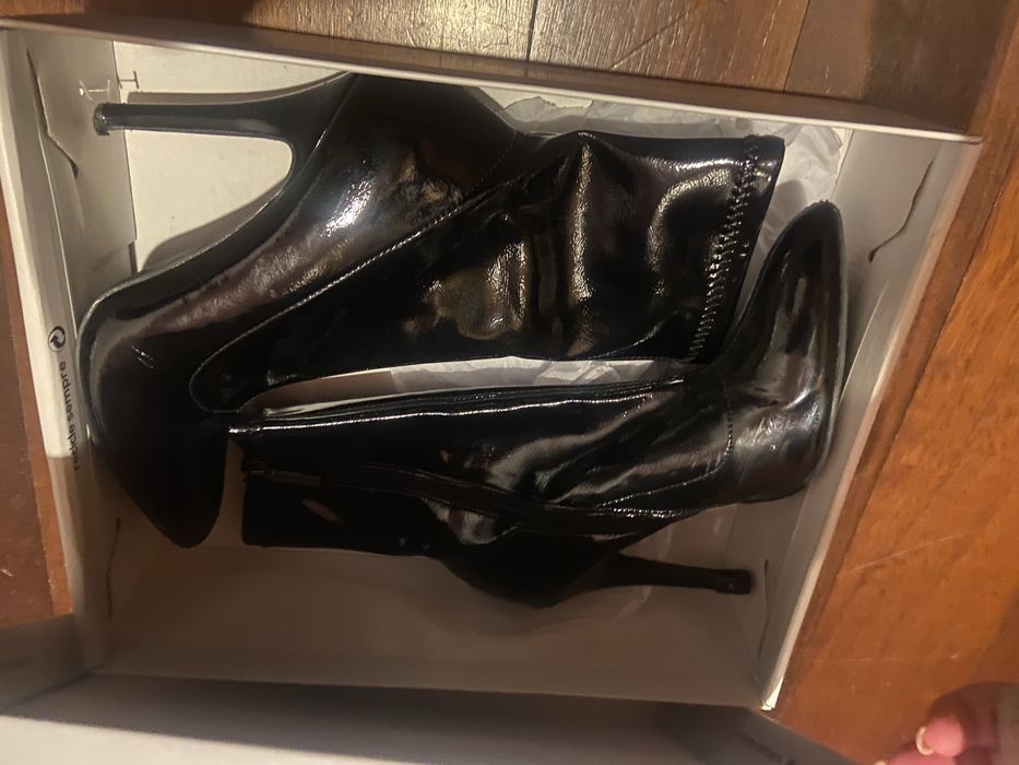 Botim verniz tamanho 40