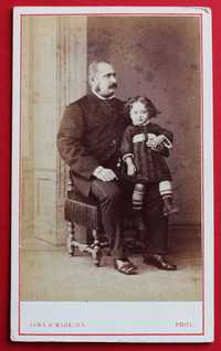 Pai e filha CDV Lima & Madeira Photographia Lusitana (Reserva RF)