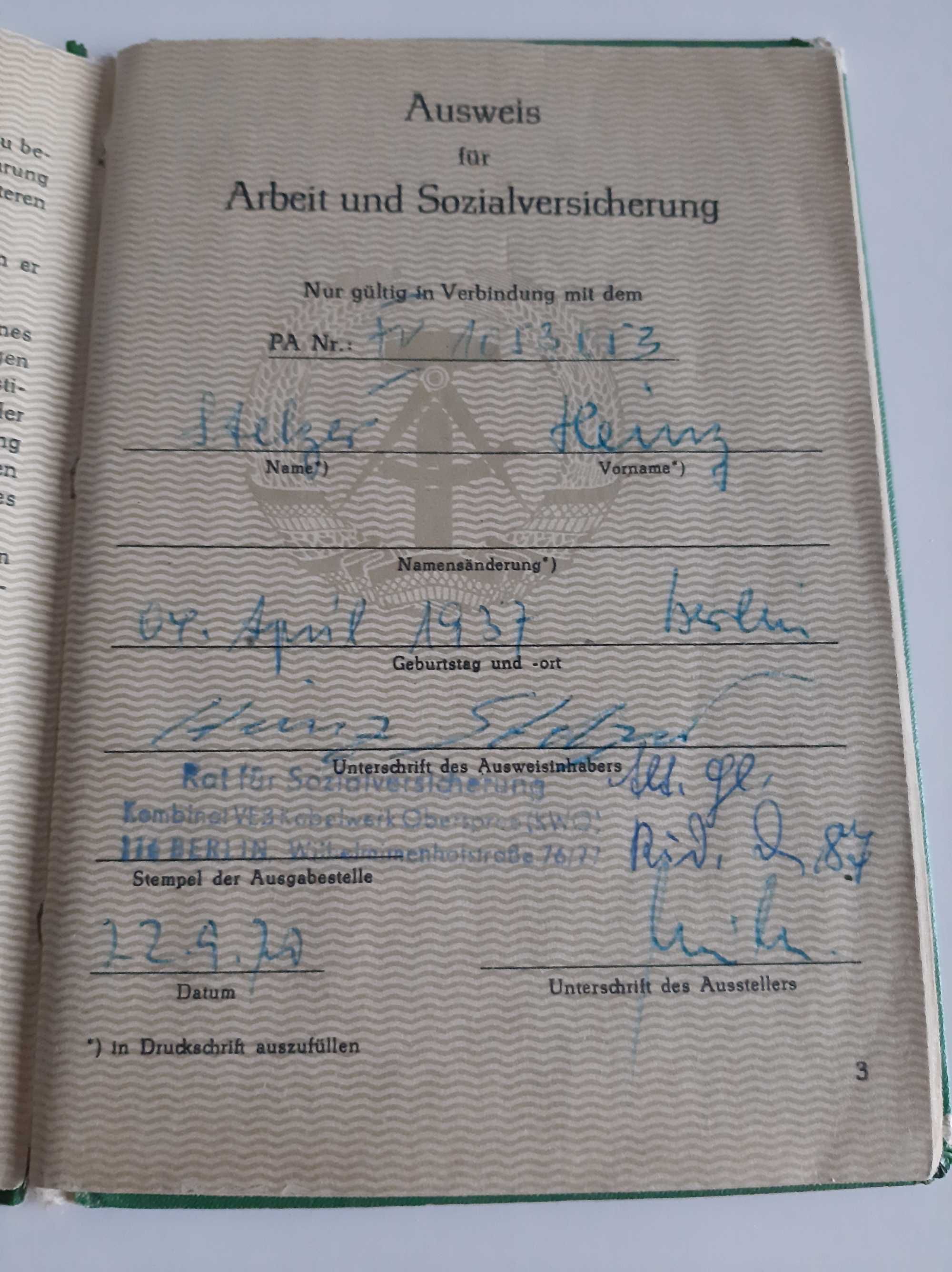 Ausweis fur Arbeit und Sozialversicherung. Oryginał. 1970.