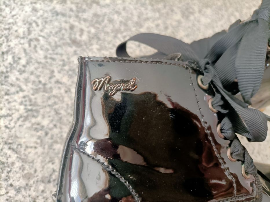 Botas da Maioral T25 impecáveis