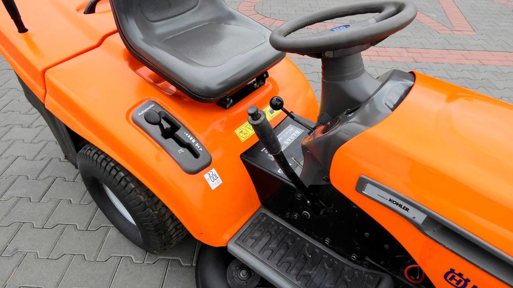 Traktorek kosiarka Husqvarna CTH151 (150401.5) - Baras