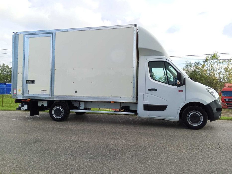 Renault Master 165km /kontener / 26m3 winda /2020 rok EURO6-Francja
