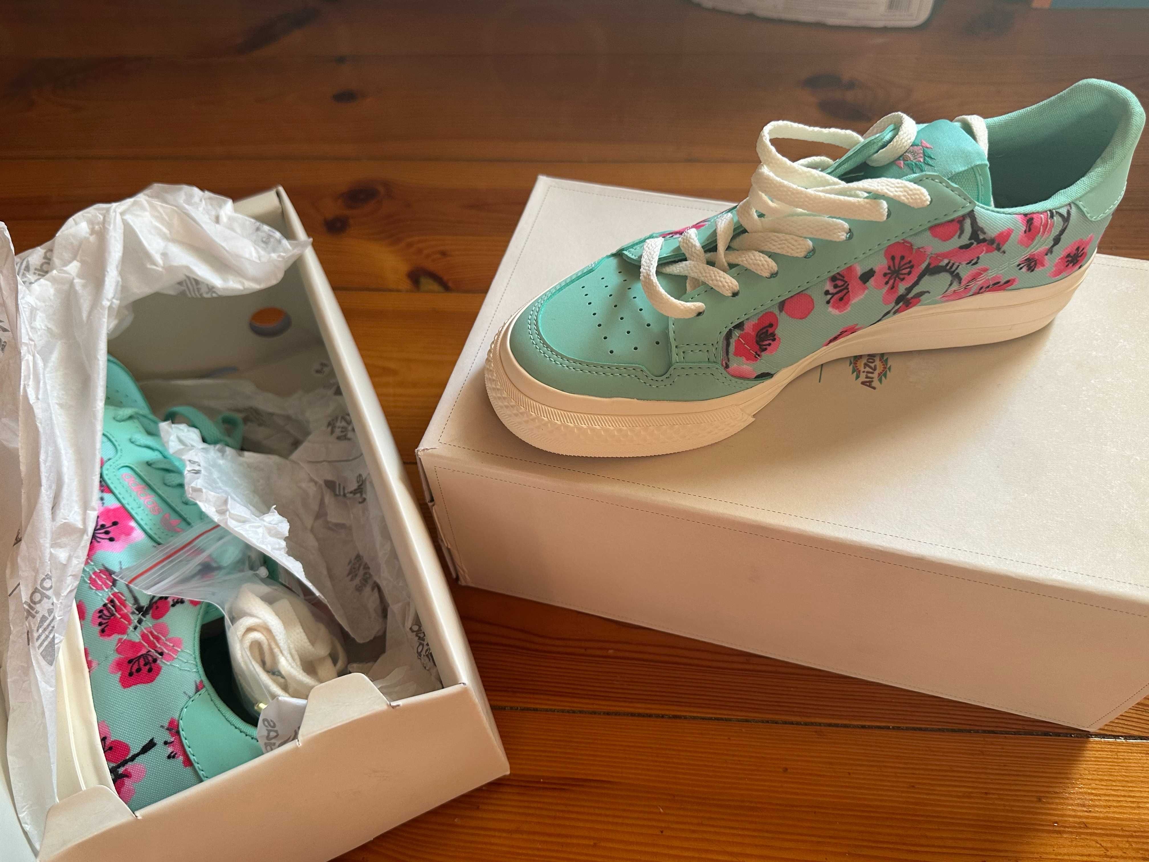 Unikatowe buty damskie Adidas x AriZona - rozmiar EU 36 i 2/3 (US 4.5)