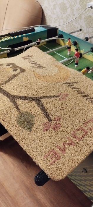 Подам коврик напольный