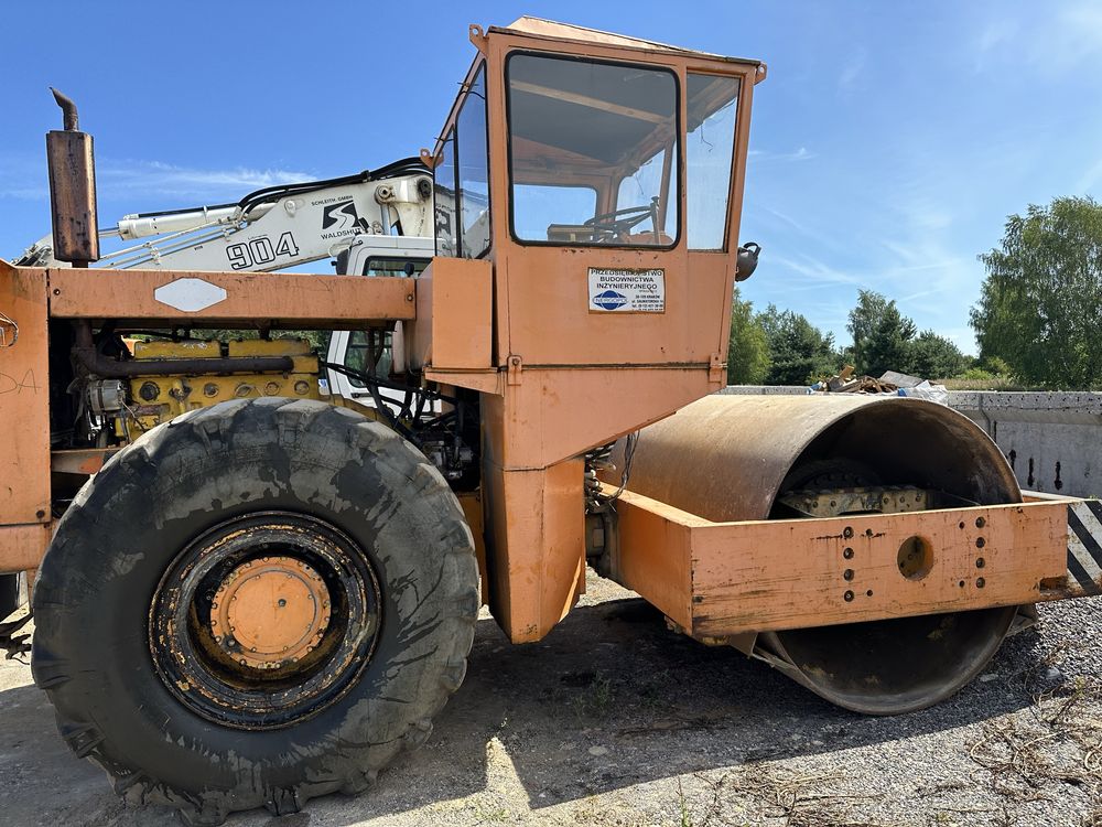 Walec  drogowy vv200 Stravostoi