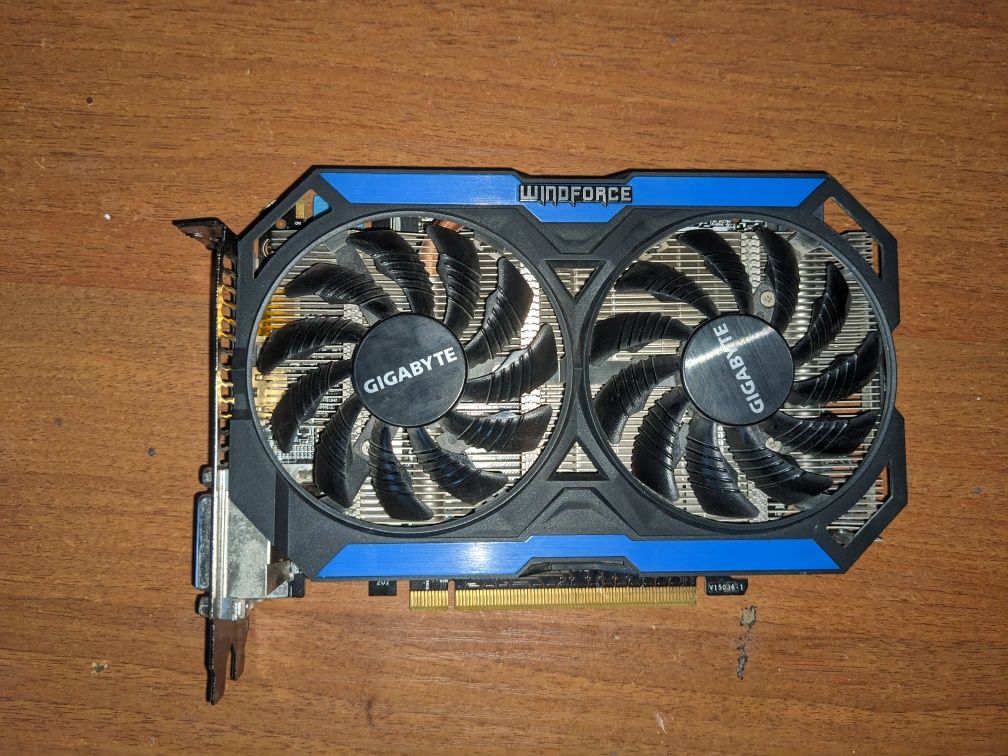 Gtx960 4gb gddr5 (gtx1050ti)