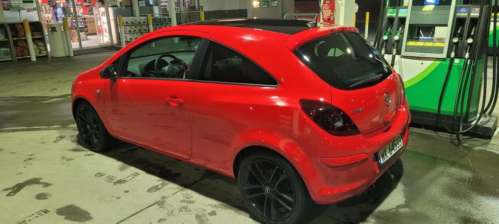 Opel Corsa D 1.4 Turbo Black Color Edition