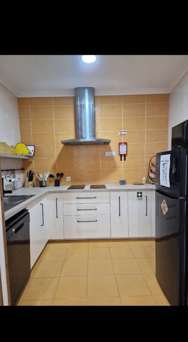 Prédio / Moradia T8 / Hostel