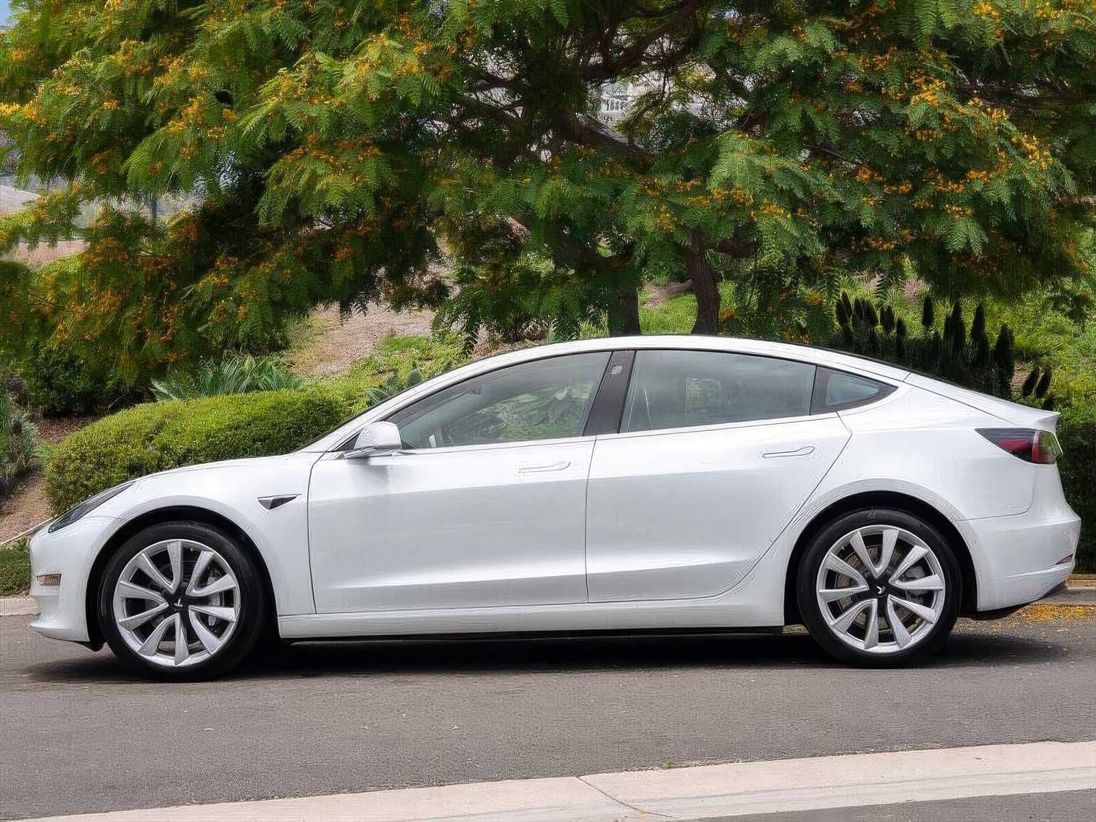 2020 Tesla Model 3 Standard Range