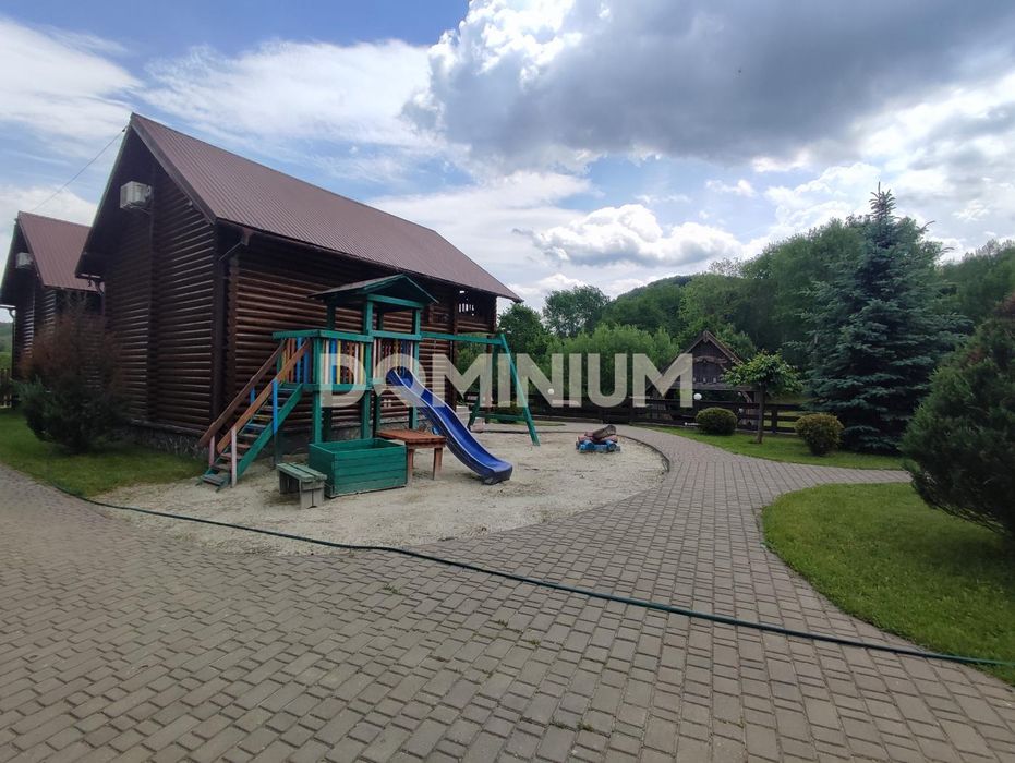 Продається відпочинковий комплекс в самому серці Карпат