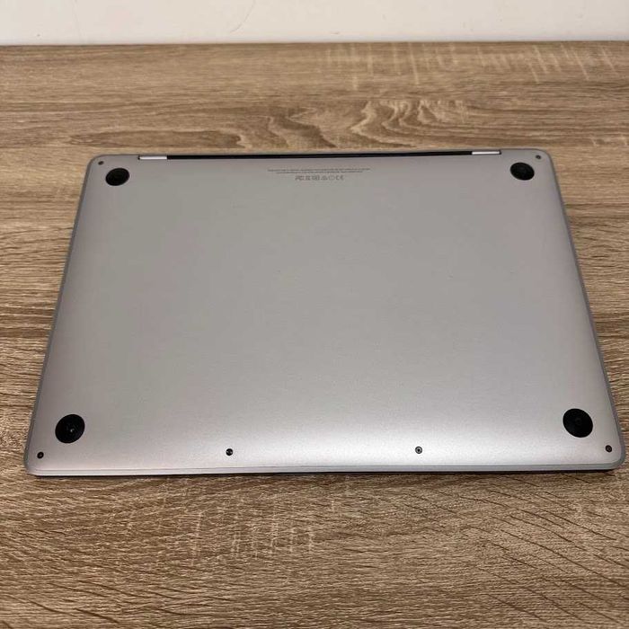 MacBook Pro 2016 13" Intel Core і5 / 8Gb / SSD 256Gb (код: M0778)