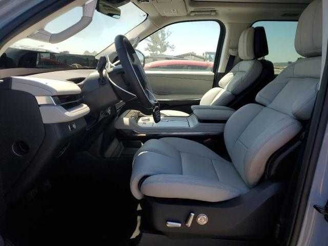 2025 Lincoln Navigator