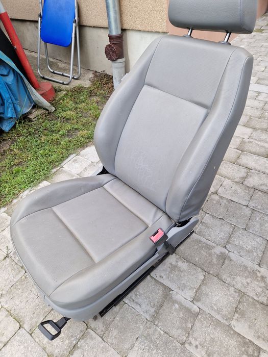 Oddam Fotel caddy 2007rok.