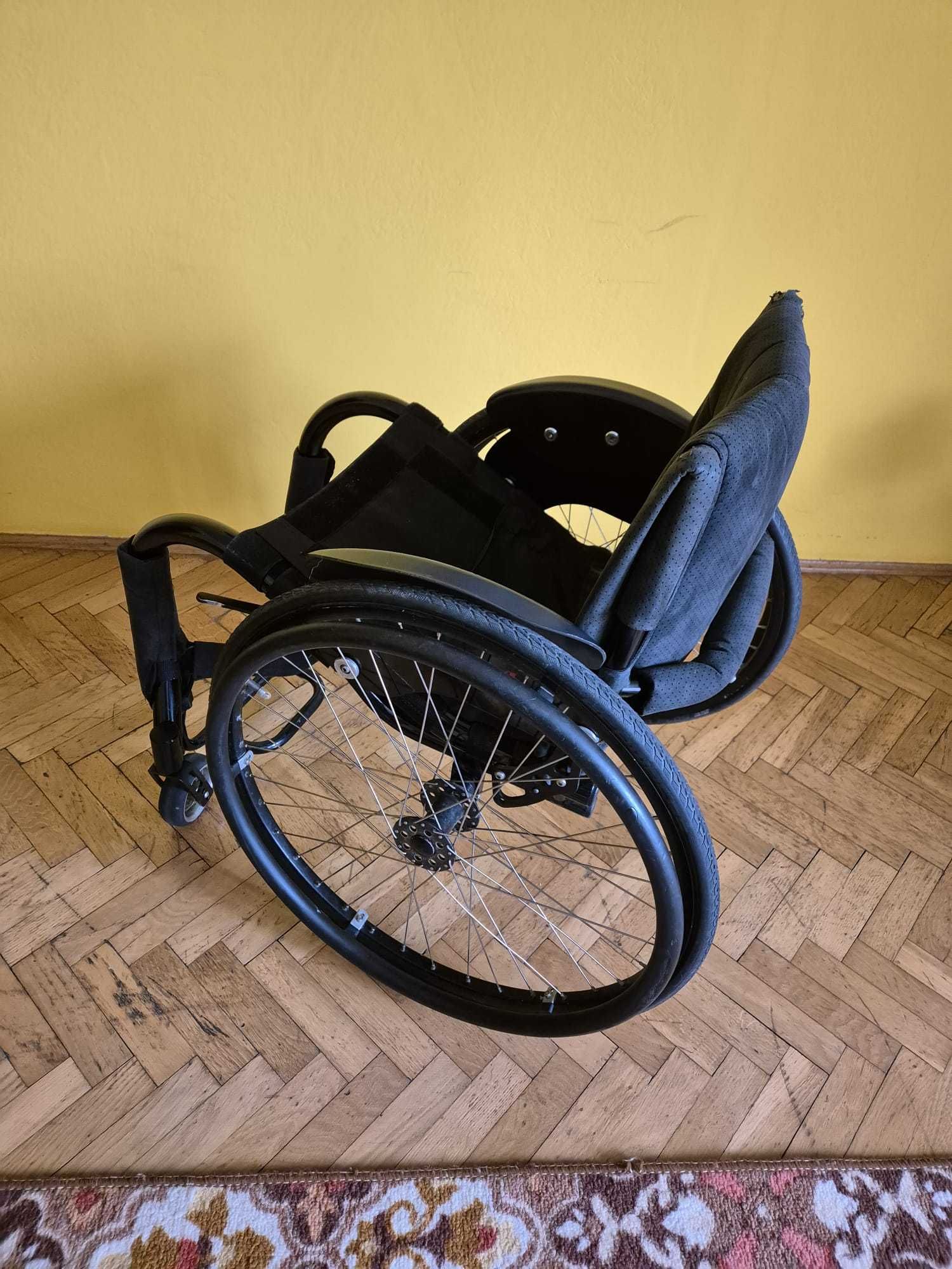 Wózek inwalidzki aktywny  GTM