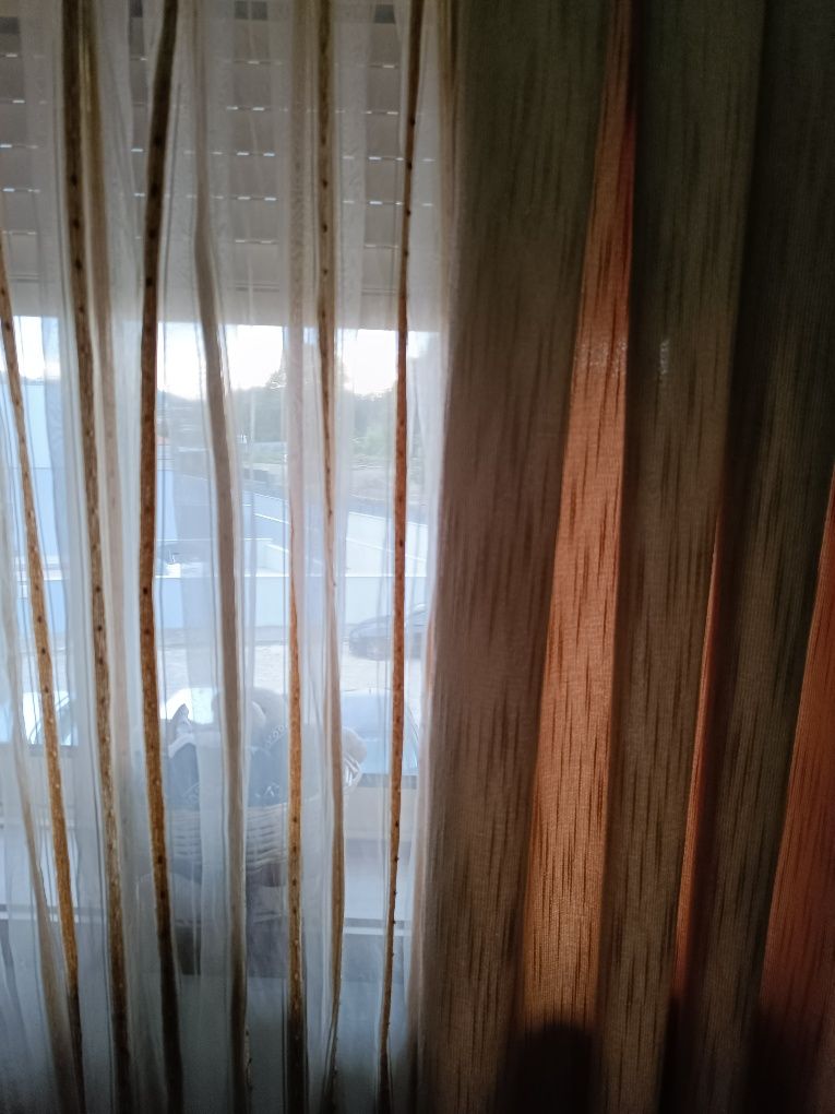 Sanefa com cortinados