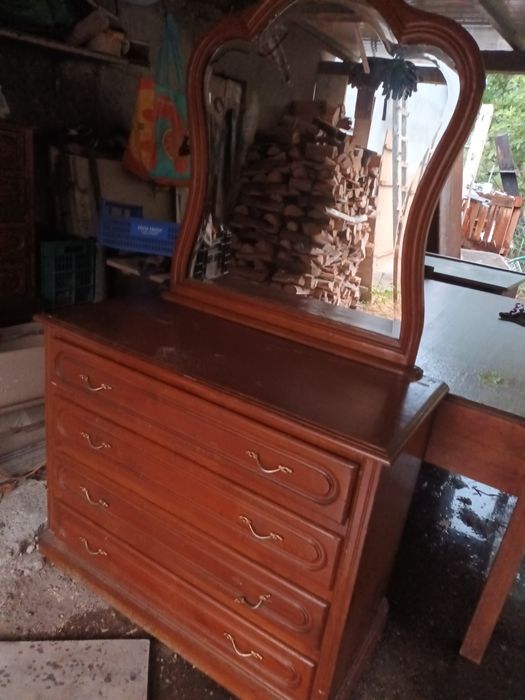 Várias móveis de quarto separados, cama 50 cómoda 60 mesinhas 30