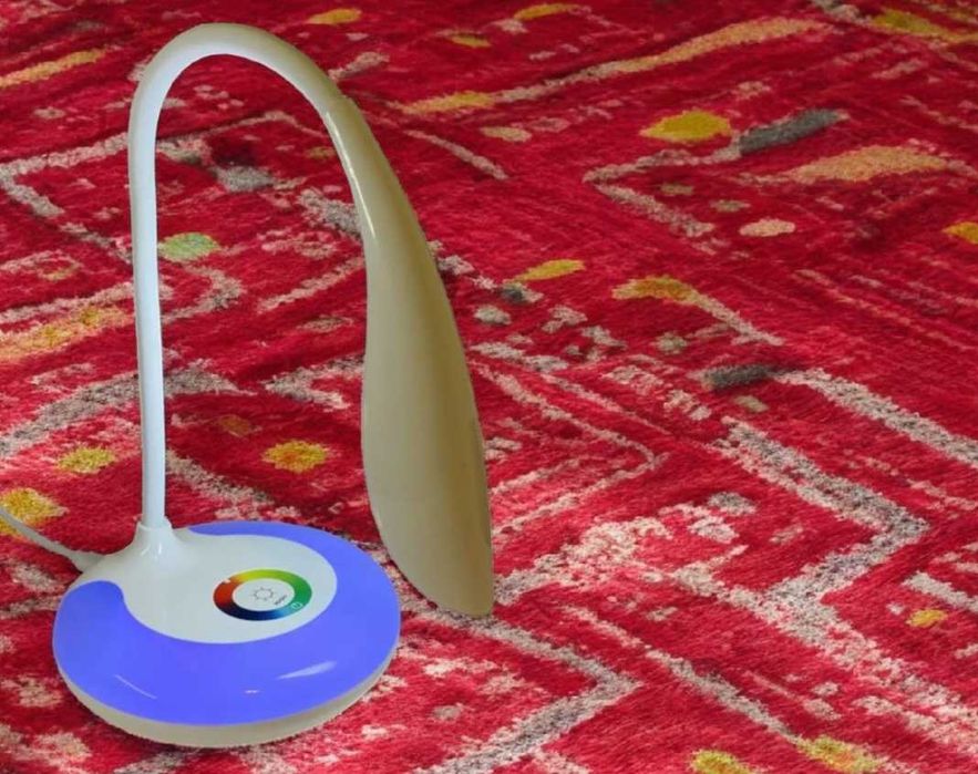 Настільна лампа з нічником нічник змінює кольори