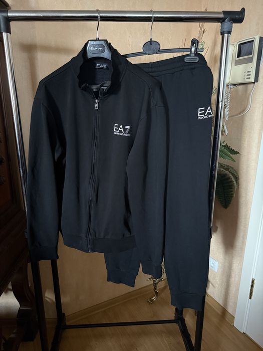 Спортивний  костюм Emporio Armani 50 -52 розмір