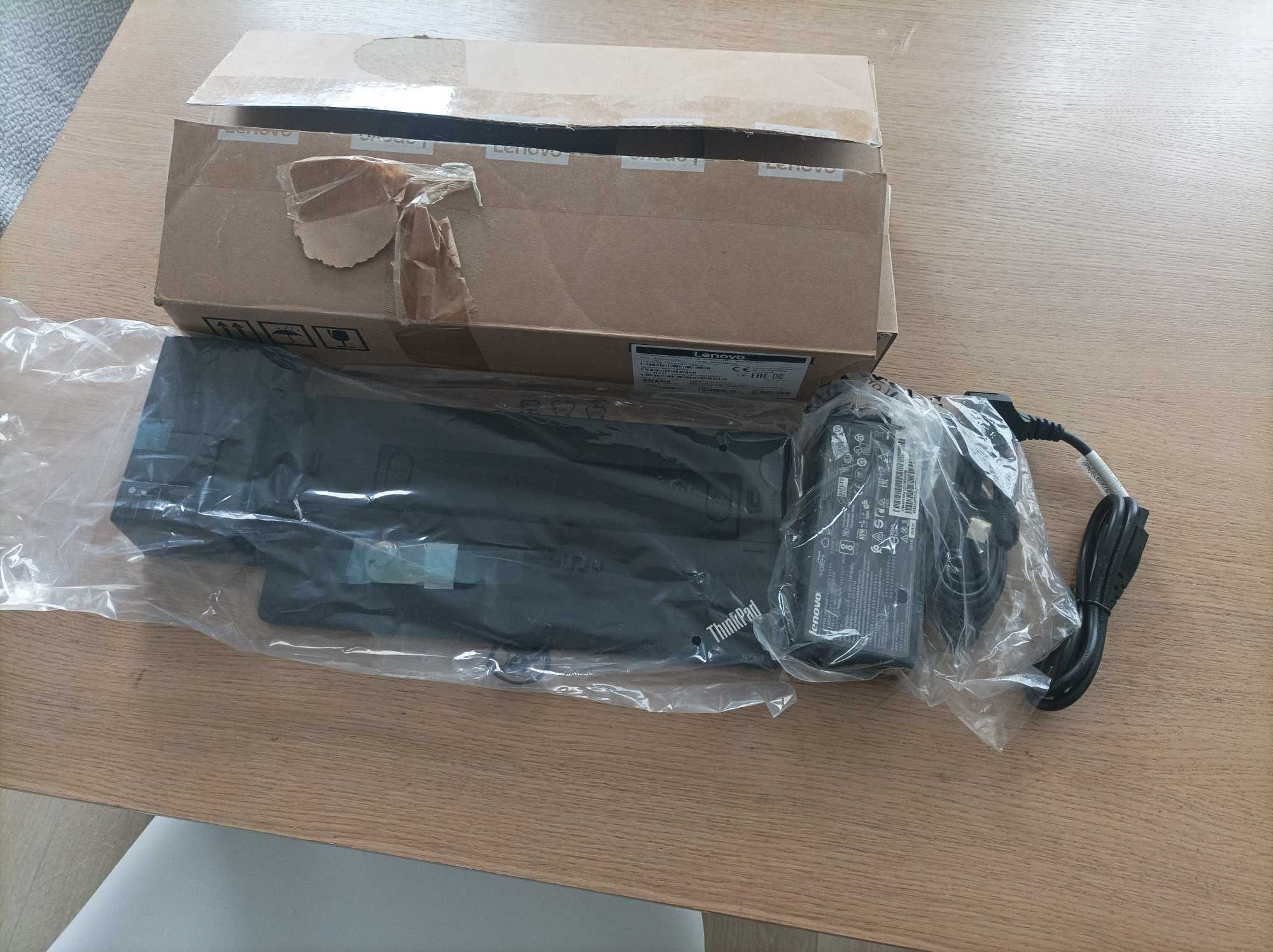 Stacja dokująca Lenovo 40AH0135EU