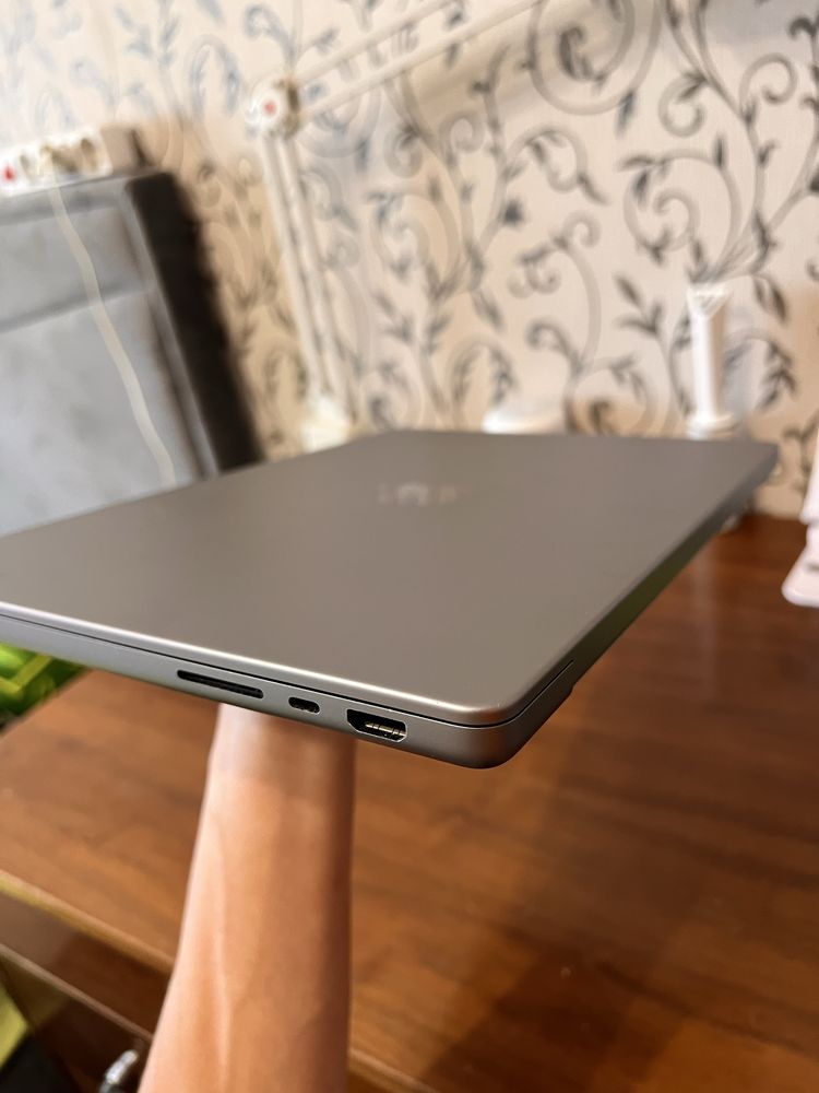 Macbook pro m1 pro 16/512