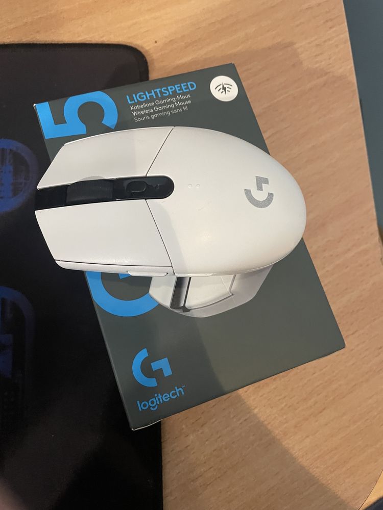 Продам мишку Logitech g305