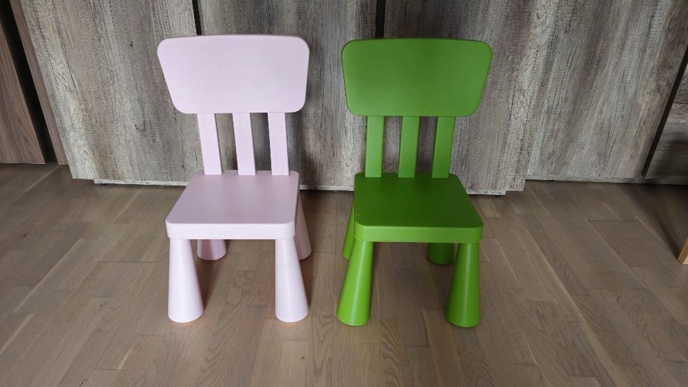Dwa krzesełka IKEA MAMMUT