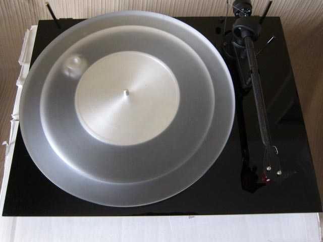 Gira-discos Pro-ject debut carbon evo com um mês de uso