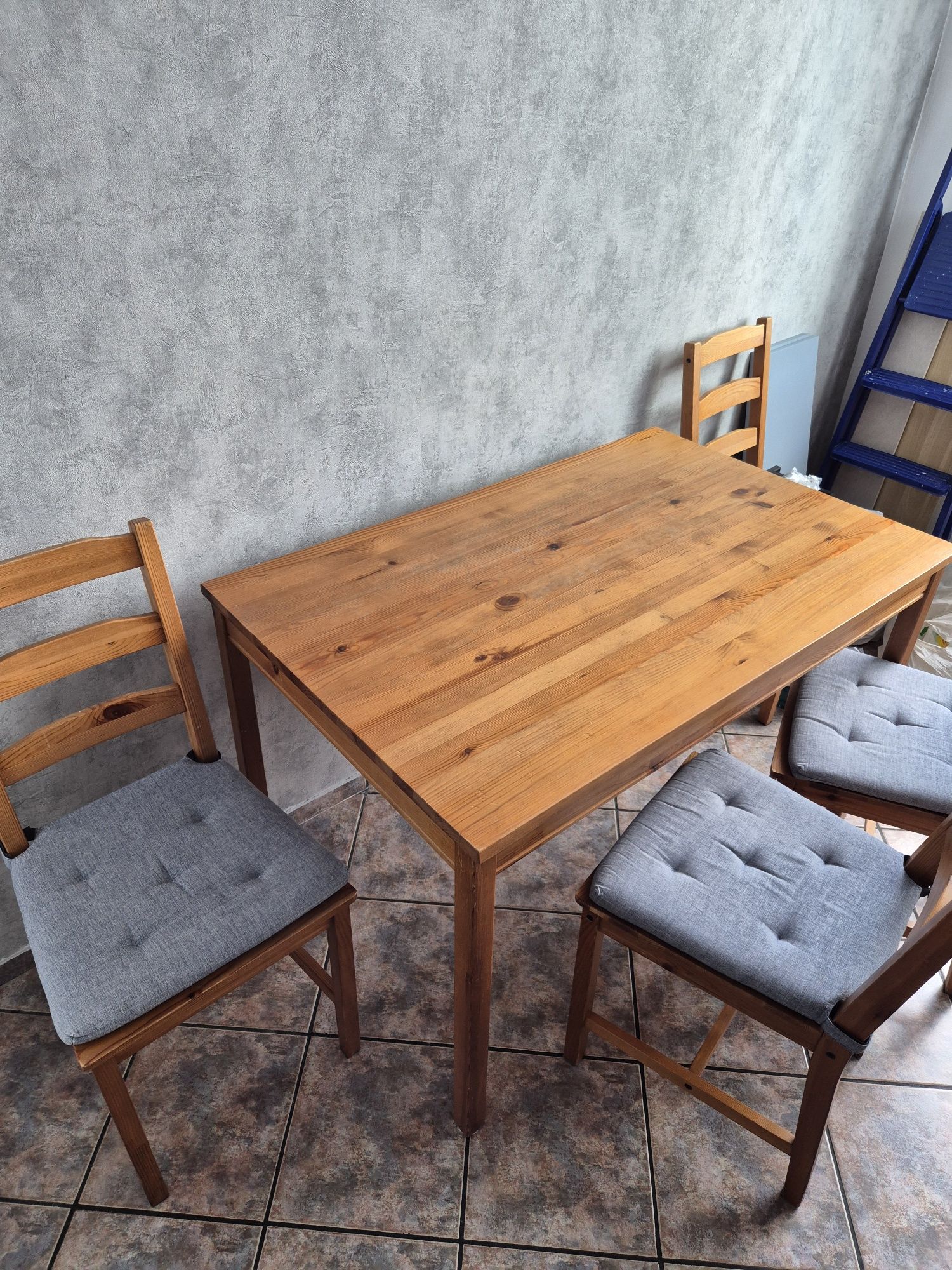 Stół i 4 krzesła Jokmokk Ikea