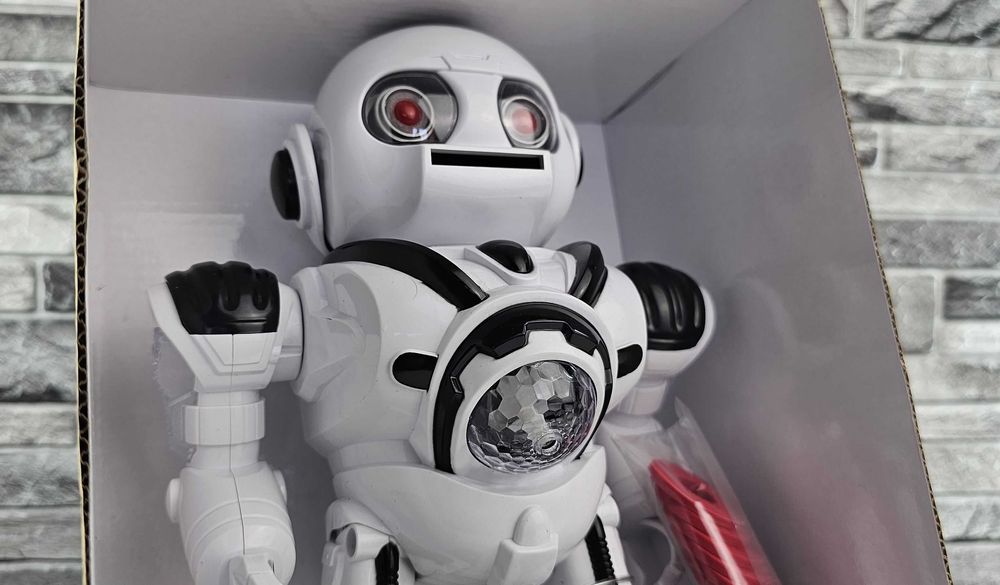 D-MAX Space Warrior – Interaktywny Robot