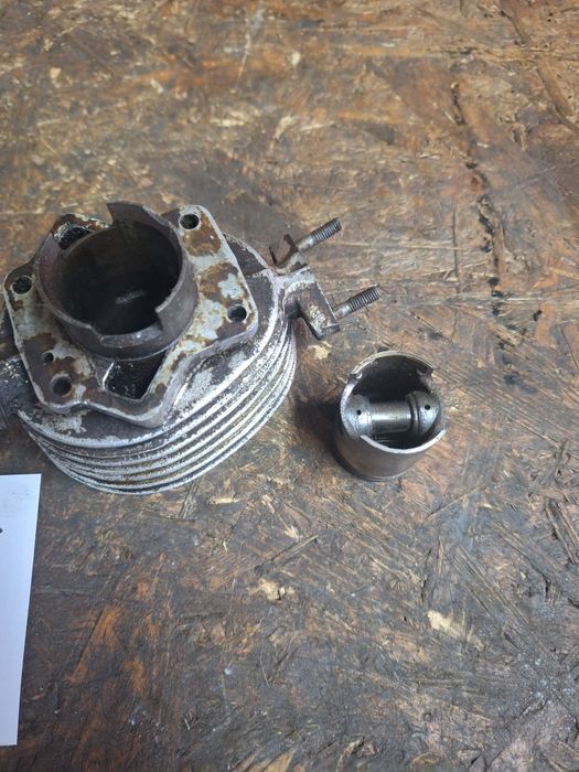 Cylinder, tłok silnik s38