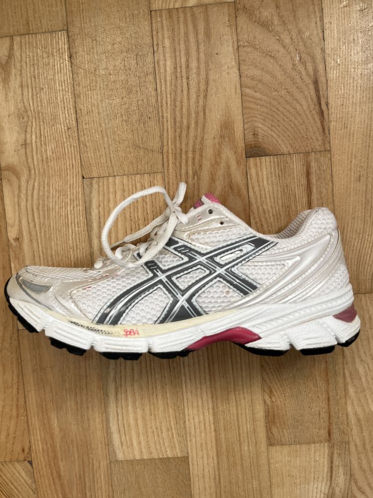 buty asics gel speva