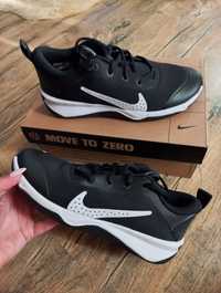 Кросівки Nike OMNI Multi -Court 39р в см 25