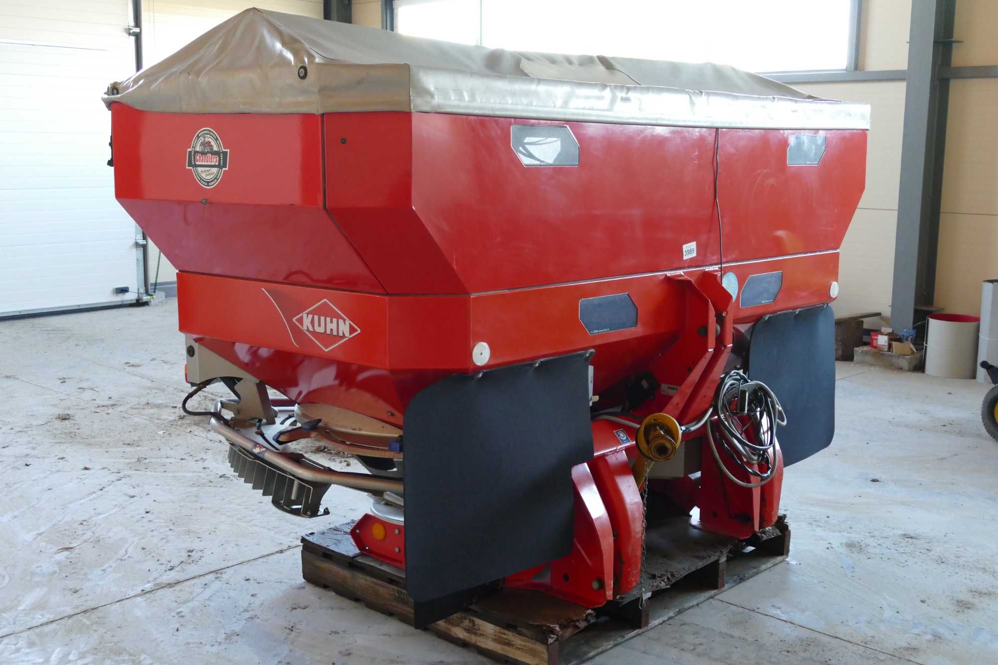 rozsiewacz nawozów kuhn axis 30.1