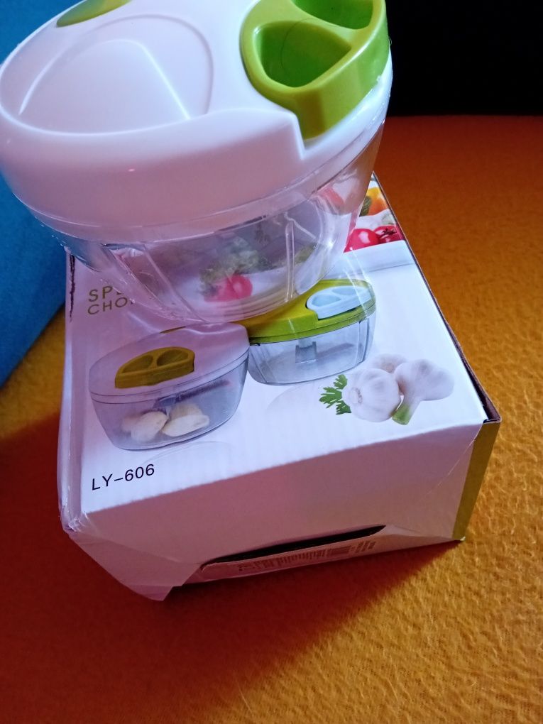 Nowy blender ręczny