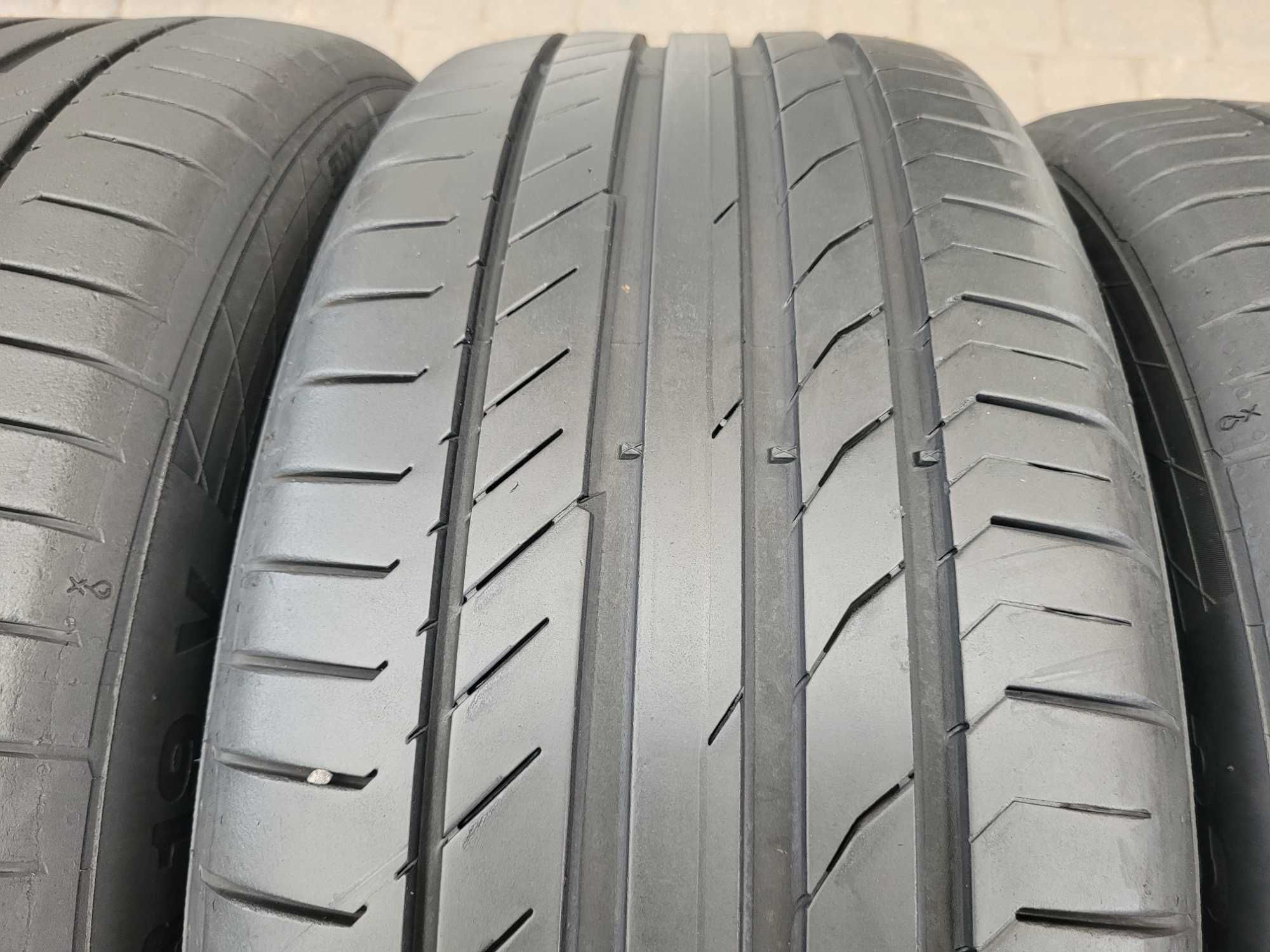 235  / 50  R  19   Continental   Komplet / Lato