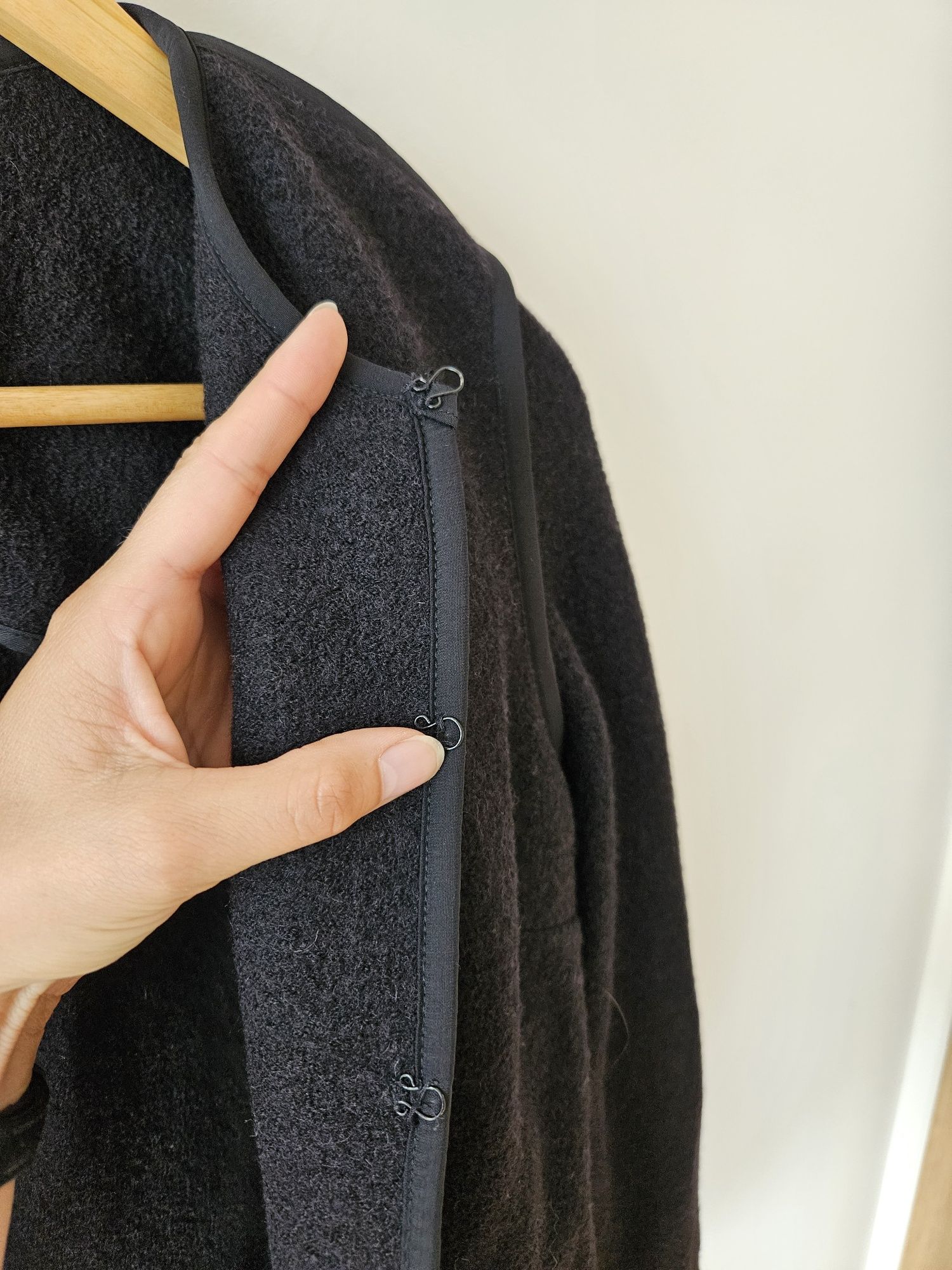 Czarny wełniany żakiet marynarka Massimo Dutti M 38