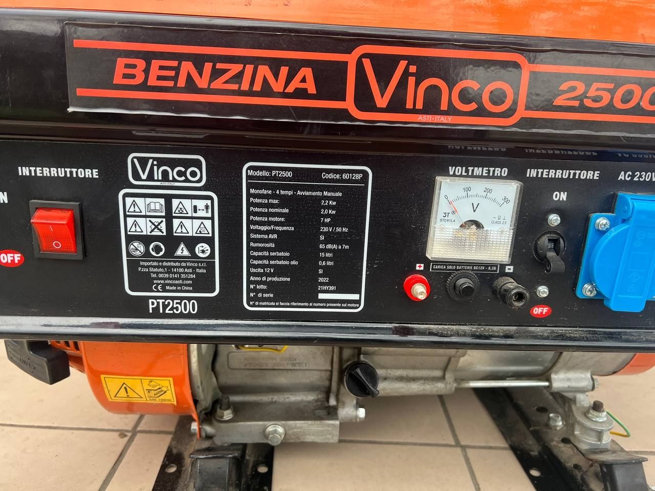 Генератор Vinco 2500