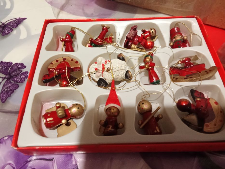 Дед Мороз статуетка,штоф.. фонарики .игрушки на елку.