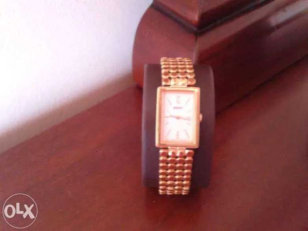 Relógio Seiko dourado