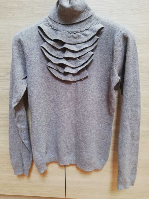 Damski sweter golf wełna merino i kaszmir z falbanka żabot rozm. M/L