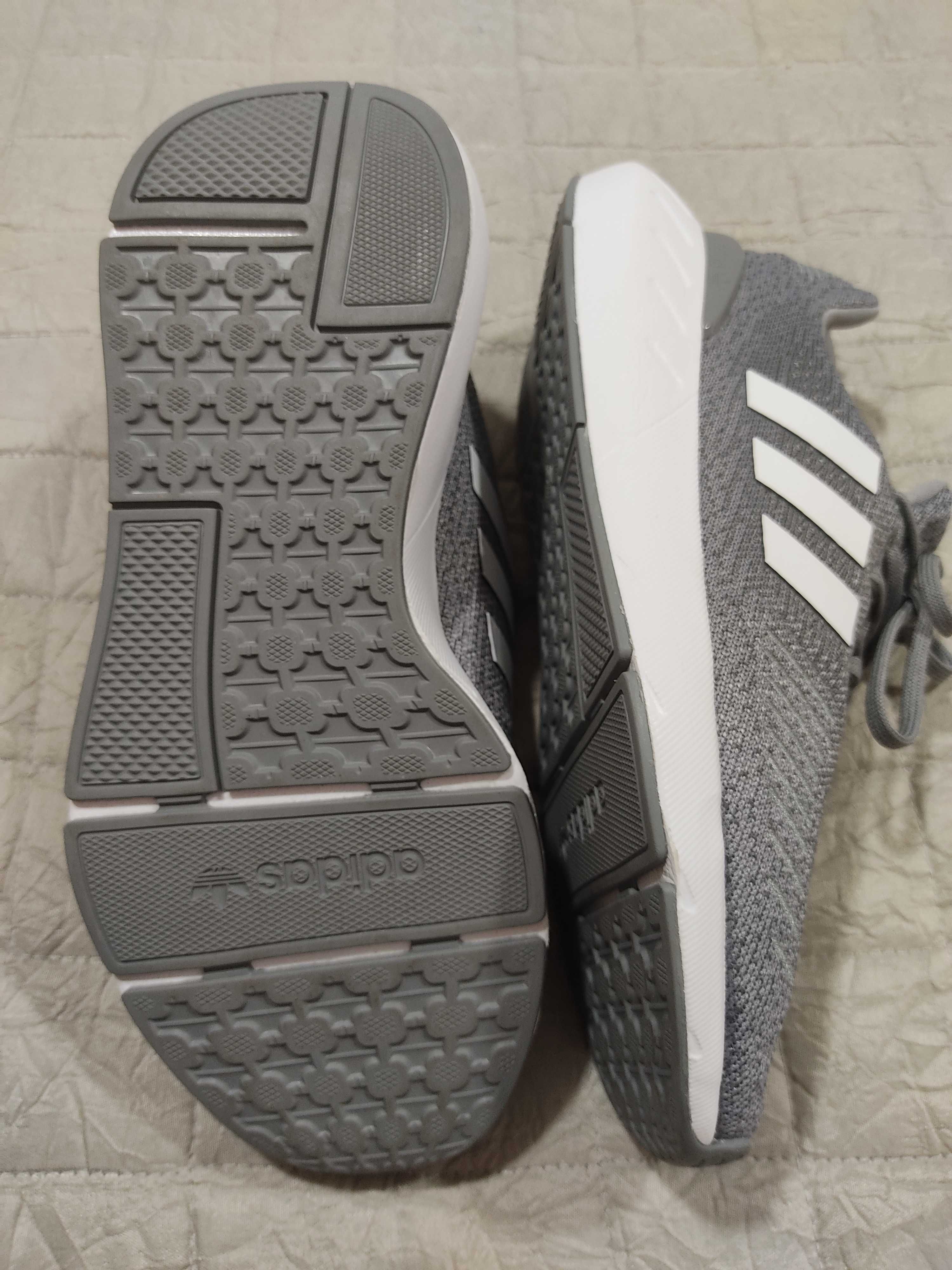 Sapatilhas ADIDAS - N-37 - NOVAS