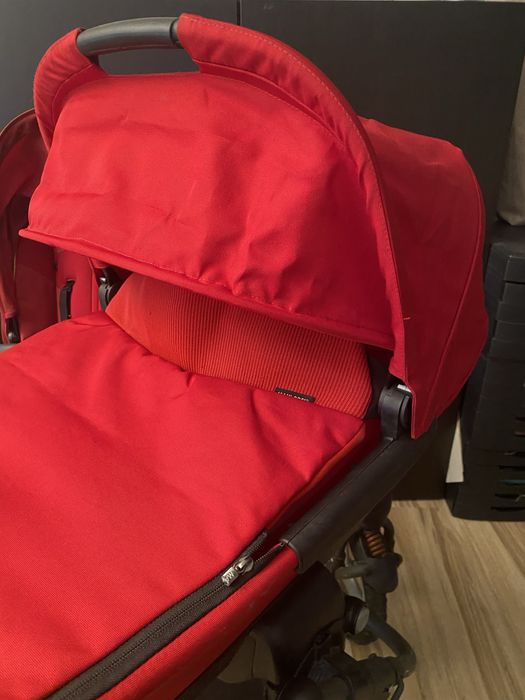 Carrinho Trio Bebé Confort High Trek com ovo e alcofa