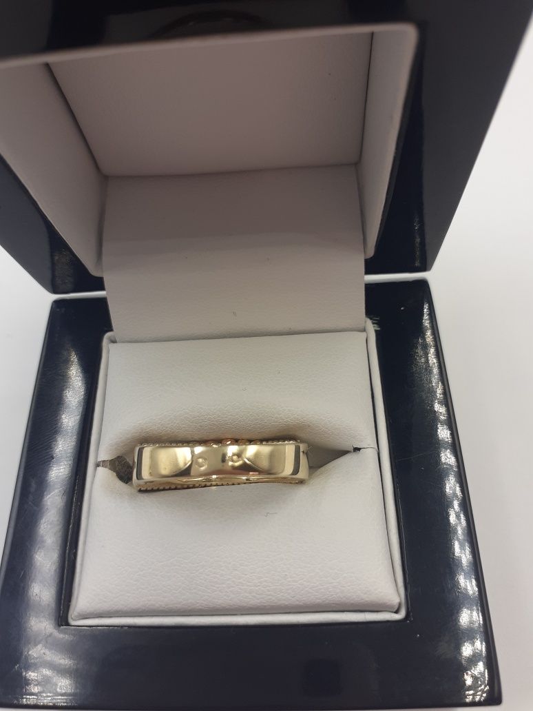 Nowy złoty pierścionek 585 5,09g po 250 zł za gram