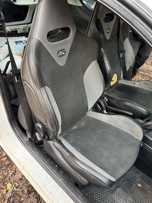 Fotele Peugeot 206 RC