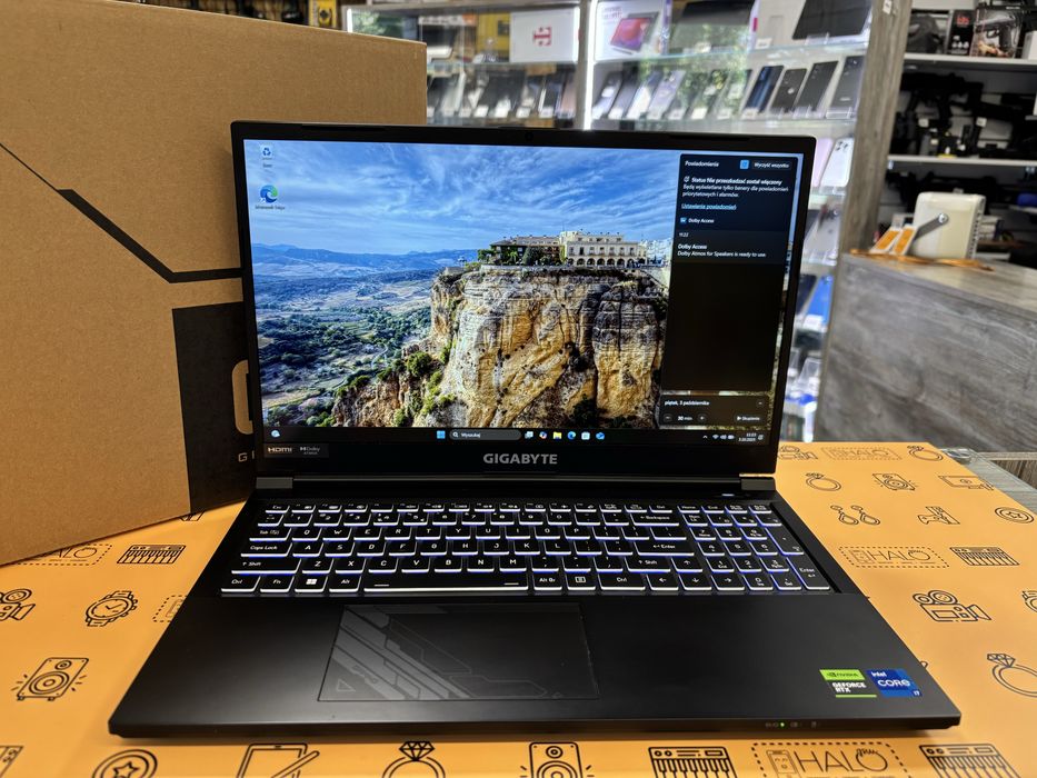 Laptop Gigabyte G5 KF5 i7/16GB/1TB SSD/RTX4060 8GB od Halogsm Łódź